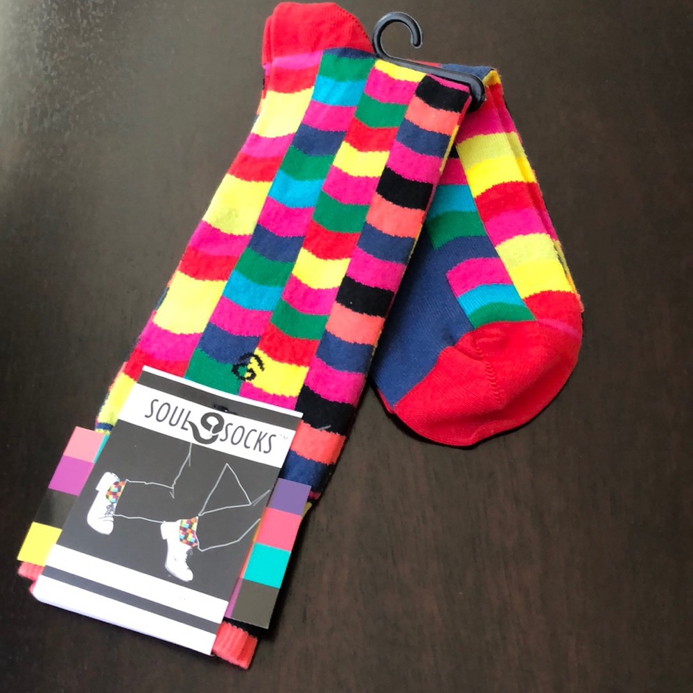 NWT FREE men’s designer Soul Socks
